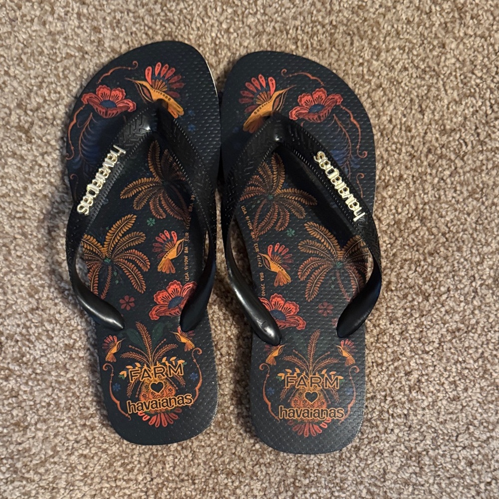 Havaianas Black and Red Floral Sandals